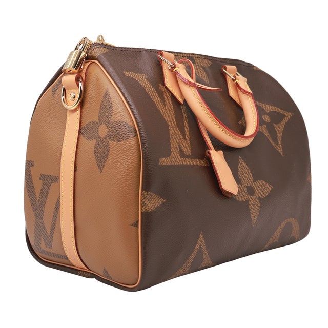 Contemporary Louis Vuitton Reverse Giant Monogram Speedy Bandoulière 30, 2019. For Sale - Image 3 of 14