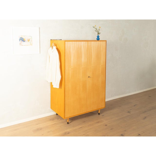 1950s Wardrobe, Oldenburger Möbelwerkstätten very good craftsmanship high-quality materials Made in Germany, manufacturer:...