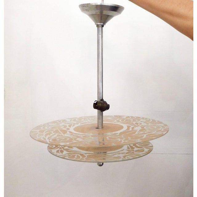 Art Deco Chandelier with Discs Decorated with Stylized Roses in Pink Granite, 1940s For Sale - Image 11 of 13