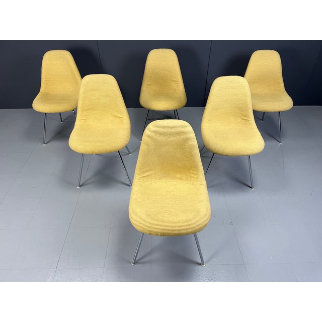 1970s Vintage Fiberglass Dining Chairs by Charles and Ray Eames for Herman Miller, 1970s, Set of 6 For Sale - Image 5 of 12