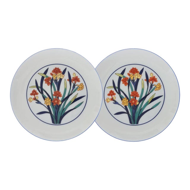 Late 20th Century Tiffany & Co. Signed Porcelain Wall Plates Floral Cabinet Plate - a Pair For Sale