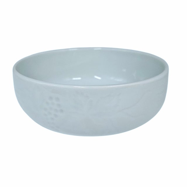 VTG Korean Celadon Blue Soup Salad Bowls Grapes/Grape Leaf Pattern 5 Pc For Sale In San Francisco - Image 6 of 9