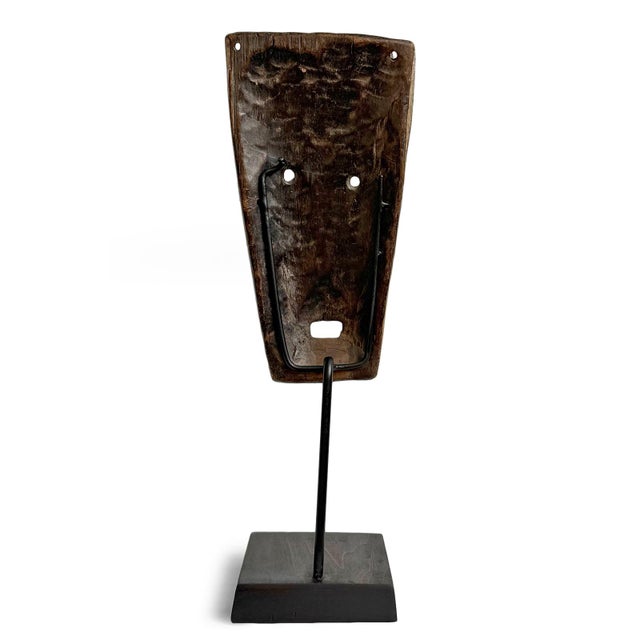Mid 20th Century Abstract Vintage Lega Mask on Stand For Sale - Image 5 of 5