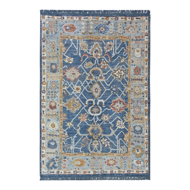 Hand Knotted Anatolian Design Rug. 6'0" X 9'2" For Sale