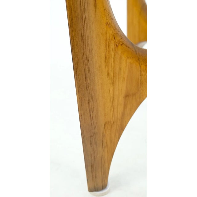 Brown Lane Tripod Trileged Round Beveled Chestnut Bezel Glass Top Side End Table Stand For Sale - Image 8 of 13