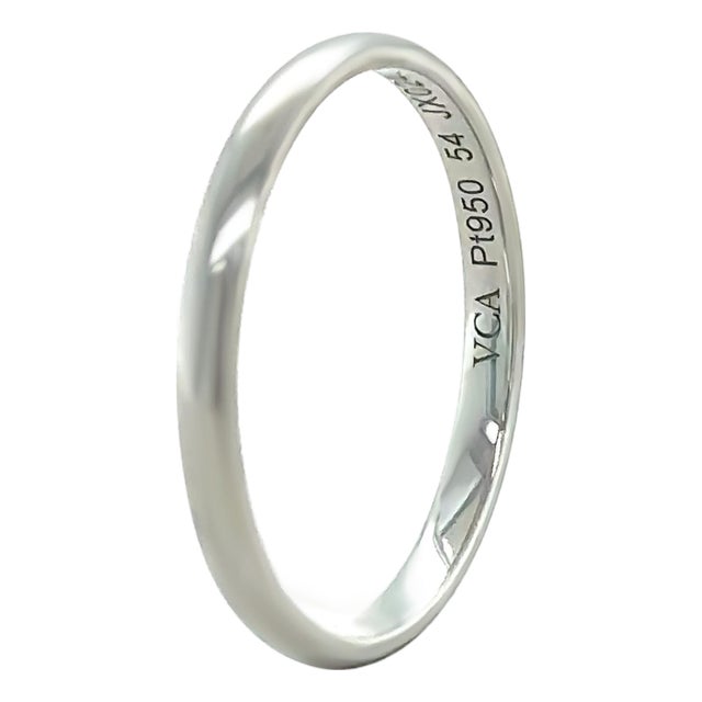 Van Cleef & Arpels Platinum Tendrement Wedding Band 2.44g, Size 7 For Sale