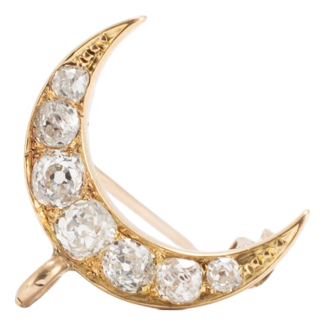 Victorian Antique 18k Yellow Gold 1.24ctw Old Cut Diamond Crescent Pin Pendant For Sale