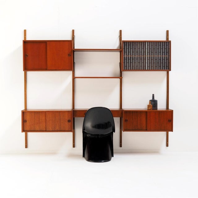 Cado Danish Modular Wall System attributed to Poul Cadovius, 1960s For Sale - Image 4 of 11