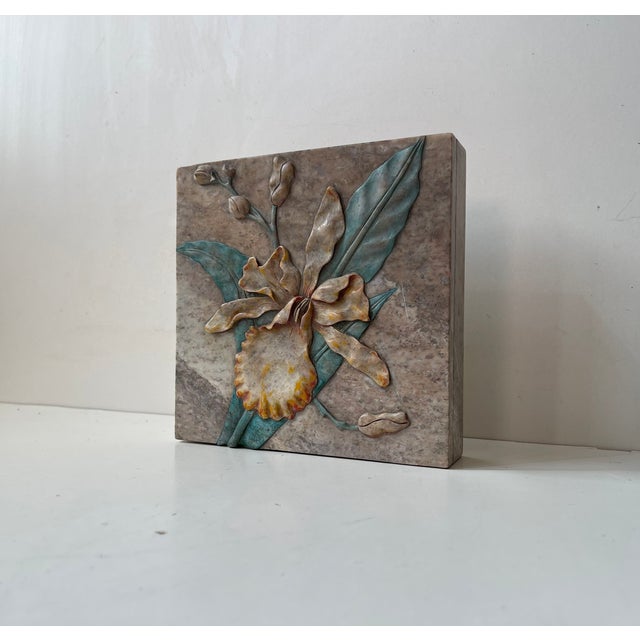 Vintage Marble Trinket Box with Hand-Cut Flowers in Relief, 1980s For Sale - Image 6 of 12