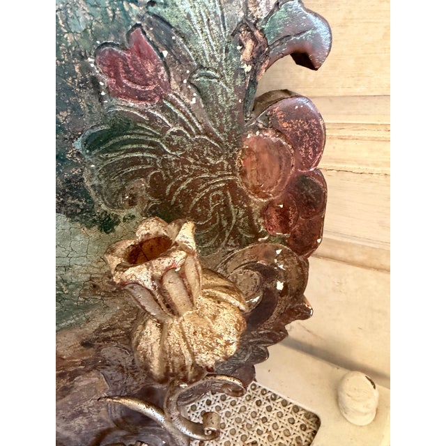 1940s Vintage Rococo Italian Polychrome Wooden Candle Sconce For Sale - Image 5 of 14