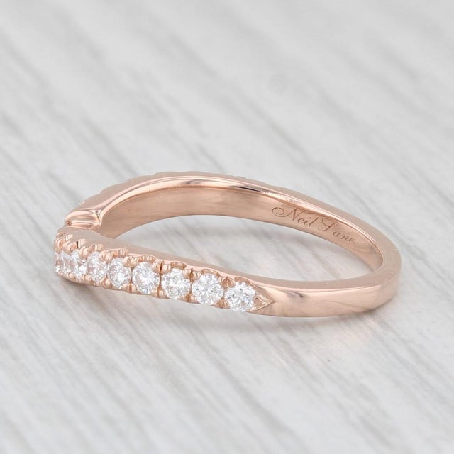 Contemporary Neil Lane 0.47ctw Diamond Wedding Band Ring Guard Size 5.5 Stackable For Sale - Image 3 of 8