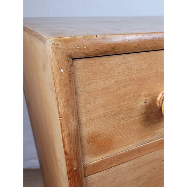 Wood Victorian Chest of 3 Drawers in Pine, 1880 For Sale - Image 7 of 18