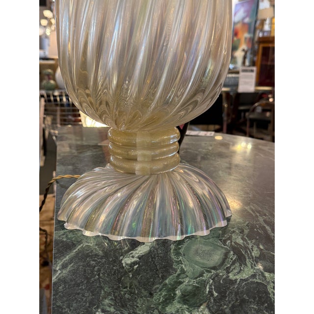 Early 21st Century Jan Showers for Kyle Bunting Murano Glass Swirl Table Lamp With Gold Leaf For Sale - Image 5 of 12