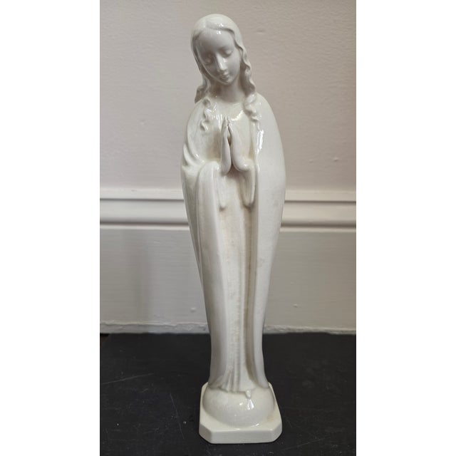 1950s Goebel Sacrart West German Porcelain Praying Madonna Figurine For Sale In New York - Image 6 of 17