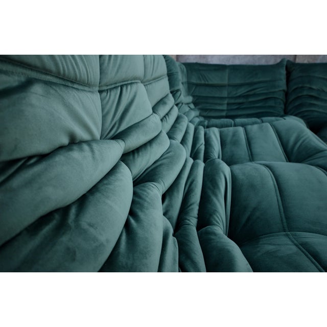 Togo Sofa Set in Green Velvet by Michel Ducaroy for Ligne Roset, Set of 5 For Sale - Image 6 of 12