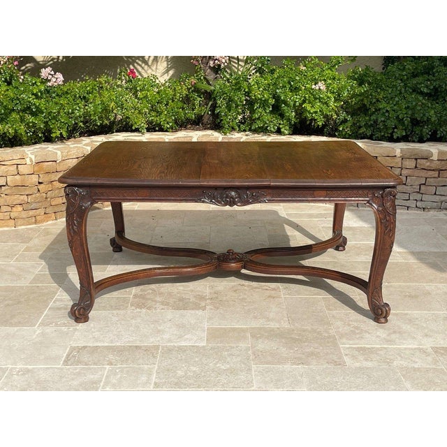 Louis XV Style Dining Table in Oak For Sale - Image 4 of 14