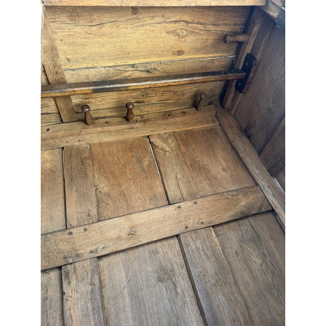 18th Century Georgian Welsh Oak Country Press For Sale - Image 10 of 13