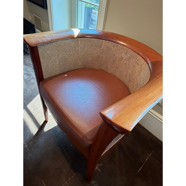 Brown Donghia Hard‑Shell Barrel Chair – Leather Seat & Patterned Textile Interior For Sale - Image 8 of 9