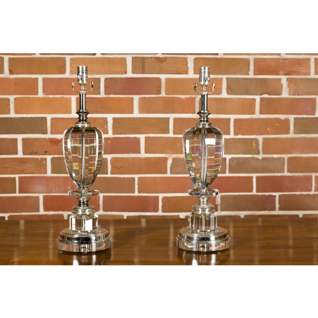 Transparent Mid 20th Century French Crystal Single-Light Table Lamps on Lucite Bases - Pair For Sale - Image 8 of 12
