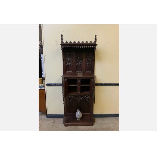 Age: circa 1880 Wood type: solid oak Condition: very good, meticulously maintained, and ready-to-use original condition...