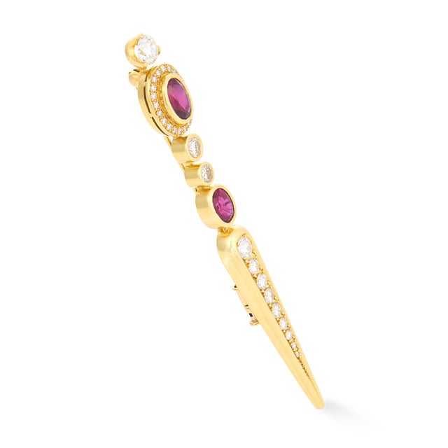 Vintage Ruby Diamond 18k Yellow Gold Brooch For Sale In Los Angeles - Image 6 of 6