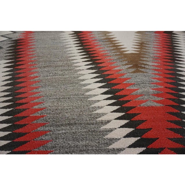 1930s Gray Tribal Geometric Diamond American Navajo Rug 4'6'' X 6'8'' Flatweave Wool Carpet For Sale In New York - Image 6 of 11