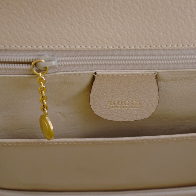 Gucci Bamboo 1947 Vintage Beige Leather Turn-Lock Top Handle Shoulder Bag For Sale - Image 9 of 11