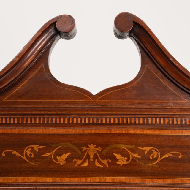 Traditional Georgian Mahogany Corner Vitrine, Antique, United Kingdom, 19th Century For Sale - Image 3 of 16