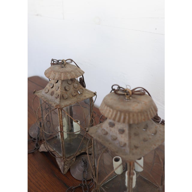 French Pair of Antique French Tôle and Glass Lanterns For Sale - Image 3 of 10