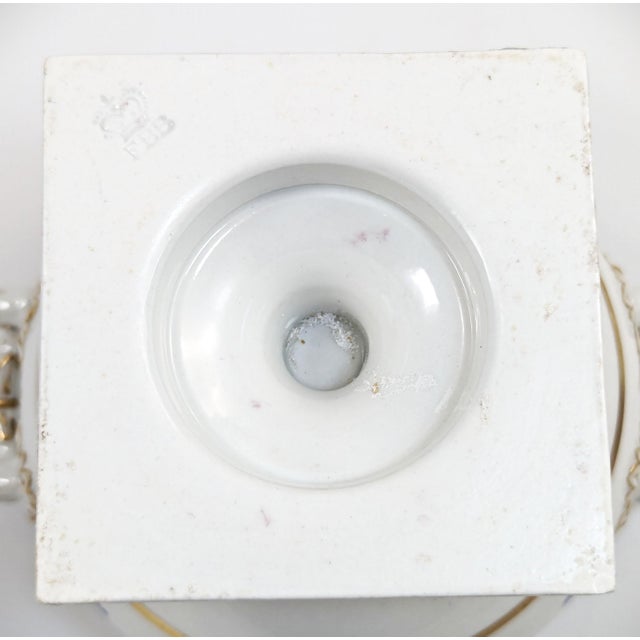 Worcester Porcelain Sauce Tureen with Cover from Flight Barr & Barr, 1820 For Sale - Image 6 of 10