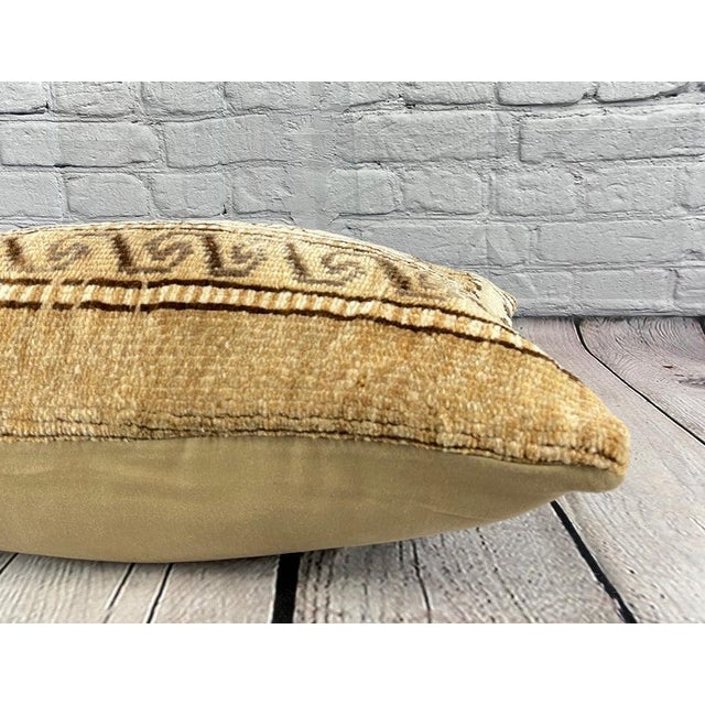 16 x 24 Rug Pillow Cappadocian Tranquility Turkish Pillow Cushion Cover For Sale - Image 4 of 4