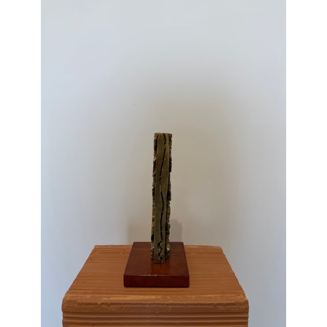Abstract Hugo Rodrigues Abstract Brutalist Bronze Sculpture on Wood Base, Brazil 1985 For Sale - Image 3 of 16