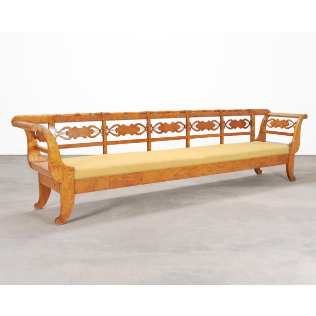 Early 20th Century Monumental Swedish Biedermeier Style Burl Hall Bench 11.5 Ft For Sale - Image 5 of 18