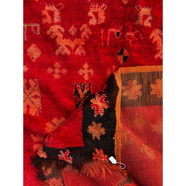Vintage Moroccan Boujad Wool Rug, 1990 For Sale - Image 9 of 10