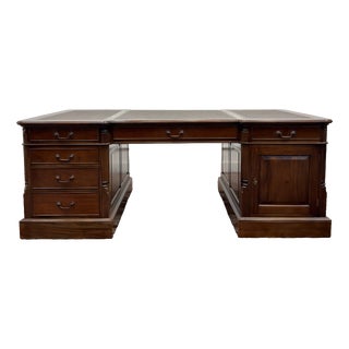 Large Classic English Partnerdesk For Sale