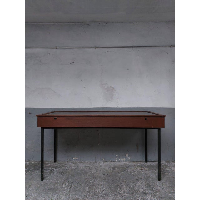 Mid-Century Display Case, 1960 For Sale - Image 6 of 18