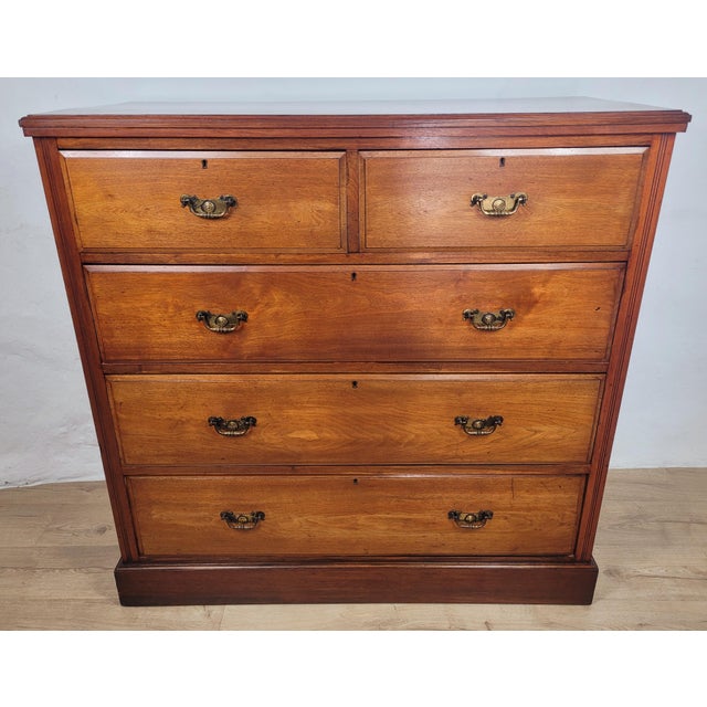 Victorian Chest of 5 Drawers in Walnut with Drop Handles, 1900s For Sale - Image 12 of 18