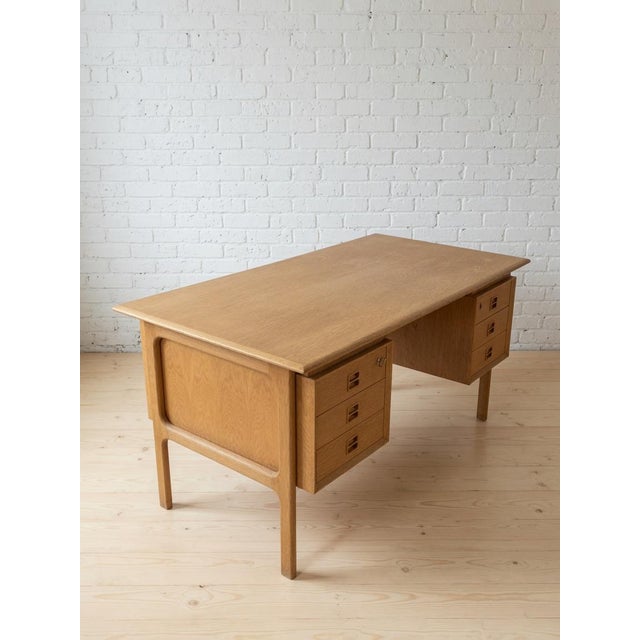 Oak Executive Desk by Arne Vodder for Brouer Møbelfabrik, Denmark, 1960s For Sale - Image 4 of 17