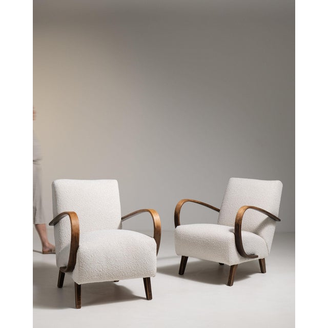 1930-1939 Czech Republic Warm Ivory Linen Pair Of Bentwood-Arm Lounge Chairs For Sale - Image 4 of 11