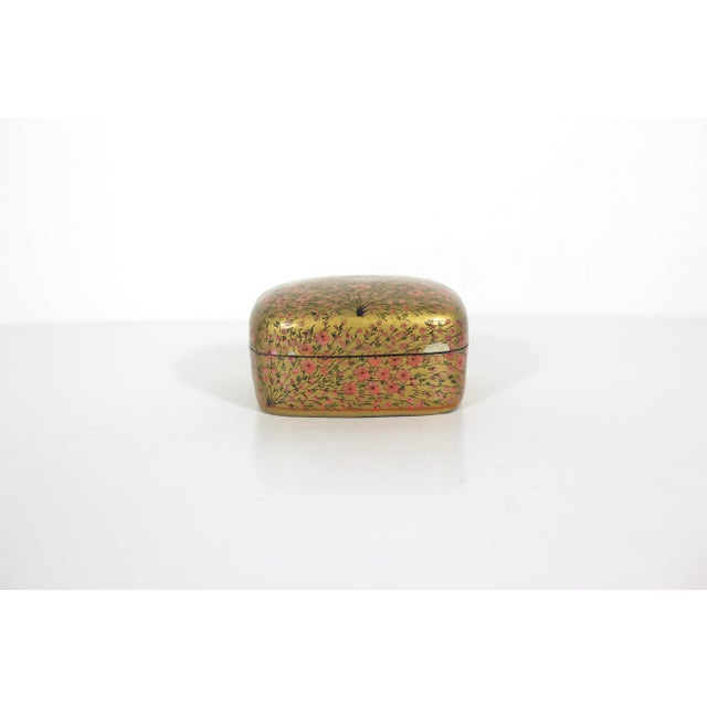 Indian Hand Painted Vintage Kashmir Lacquered Trinket Box For Sale - Image 3 of 9