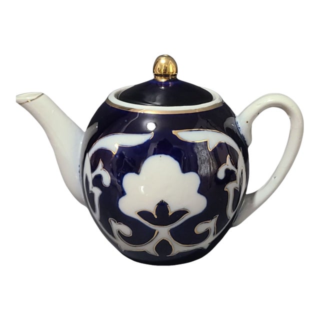 Vintage Pakhta Cobalt Blue & White Gilded Imperial Porcelain Russian Tea Pot For Sale