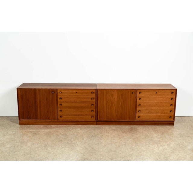 Pair of Swedish Mid-Century Modern Teak Bookcase Display Cabinets, 1960s For Sale - Image 15 of 18