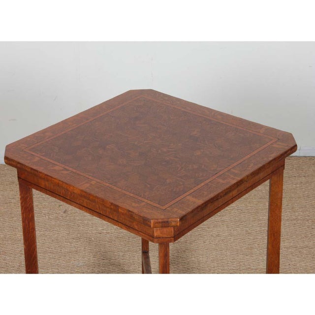 Early 20th Century Square Marquetry Games Table, in Good conditions. Designed 1920 to 1949