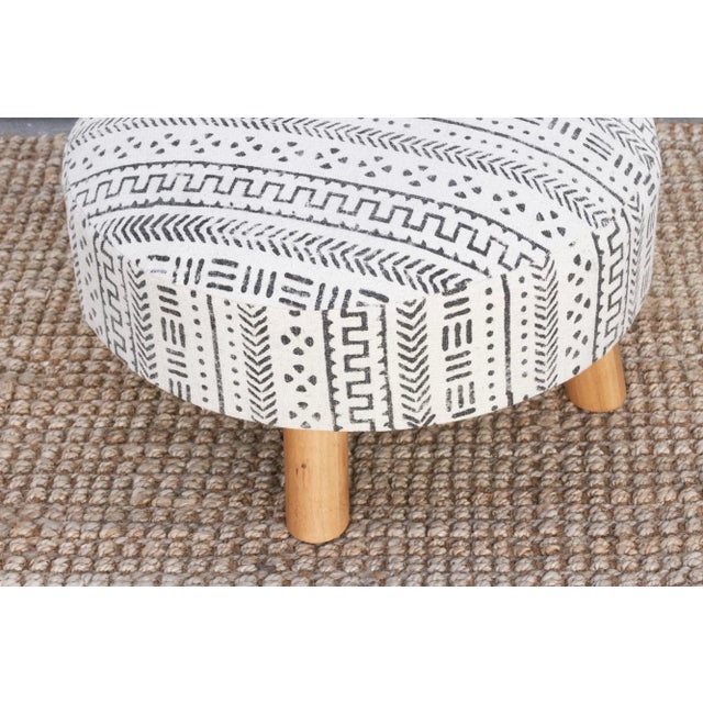 Pair of White & Black Mudcloth Dhurrie Ottoman Stools For Sale In Los Angeles - Image 6 of 8