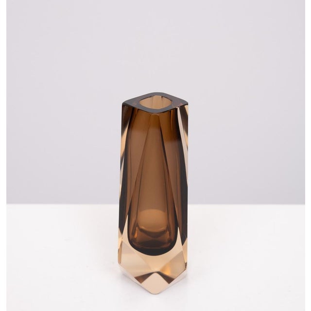 Brown Facet Cut Art Glass Vase by Murano for Alessandro Mandruzzato, 1960s For Sale - Image 8 of 12