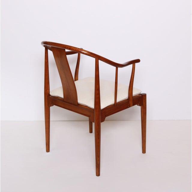 Wood 1960s Pair of China Chairs by Hans J. Wegner for Fritz Hansen For Sale - Image 7 of 9