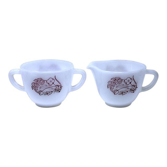Vintage Milk Glass Salt & Creamer Set For Sale