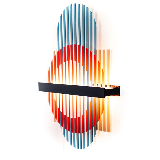 The new lamina light sculptures reveal a unique experience through distributing light between layered structures. The...