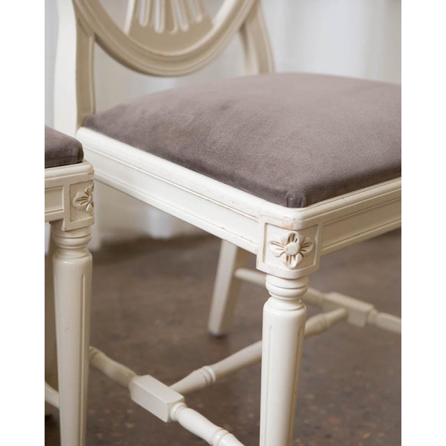 Set of Six Swedish Gustavian-Style Painted Dining Chairs, 20th Century For Sale - Image 4 of 13