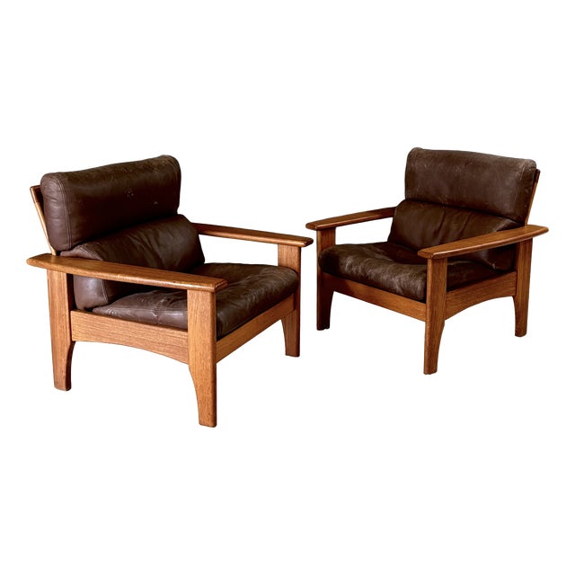 Mid-Century Modern Lounge Chairs in Leather and Teak, 1960s, Set of 2 For Sale